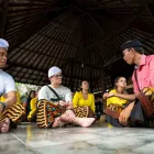 Bali Intro Einheimische