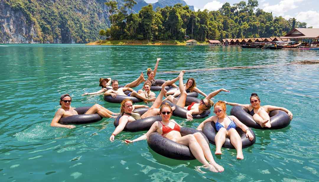 Thailand Rundreise schwimmende Bungalows