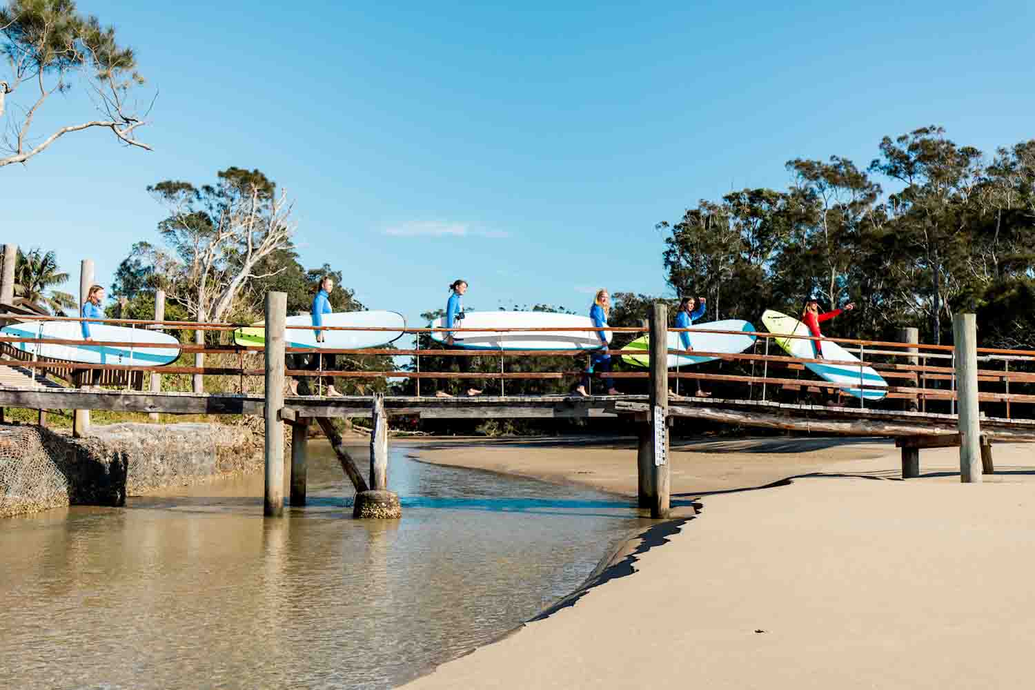 spot x surfcamp laufen zu strand